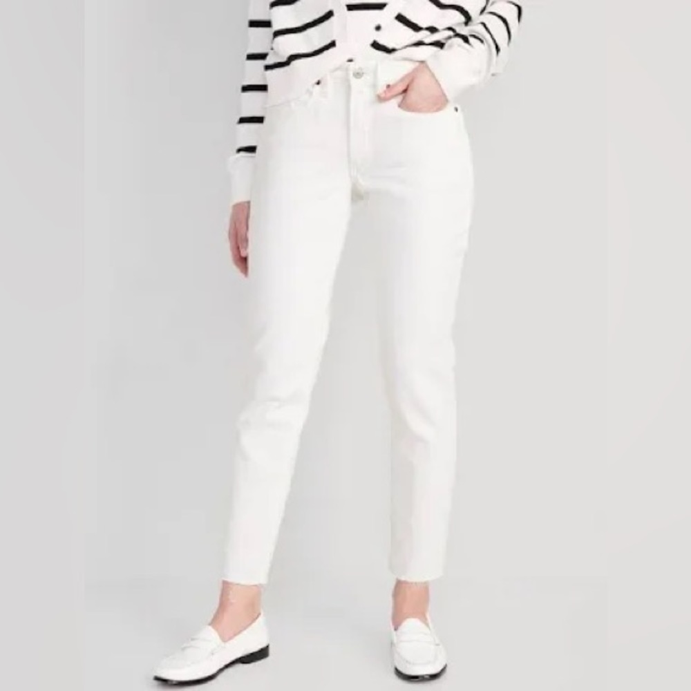 old mavy rockstar super skinny ankle jean WITH white rip at knee